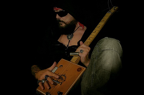 Van Wolfen Pic1 by Stefanie Wolf 2017 500